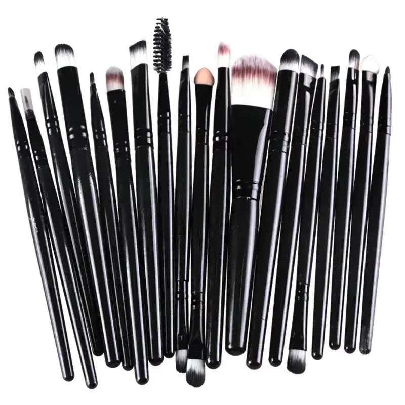 Set di pennelli correttore trucco