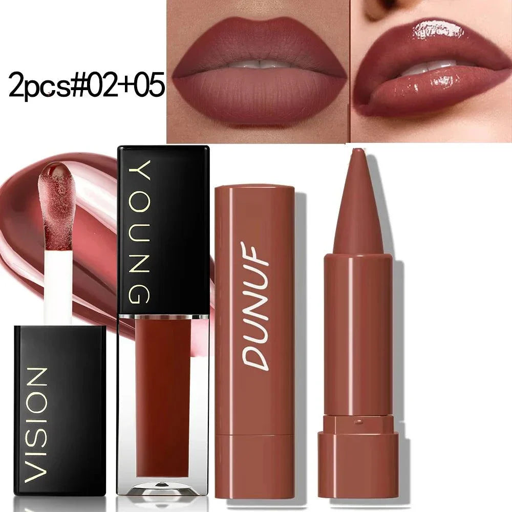 Penna per labbra opaca effetto velluto rossetto marrone elegante definizione labbra