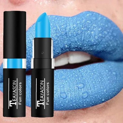 rossetto opaco effetto velluto resistente all'acqua colore blu intenso lunga durata