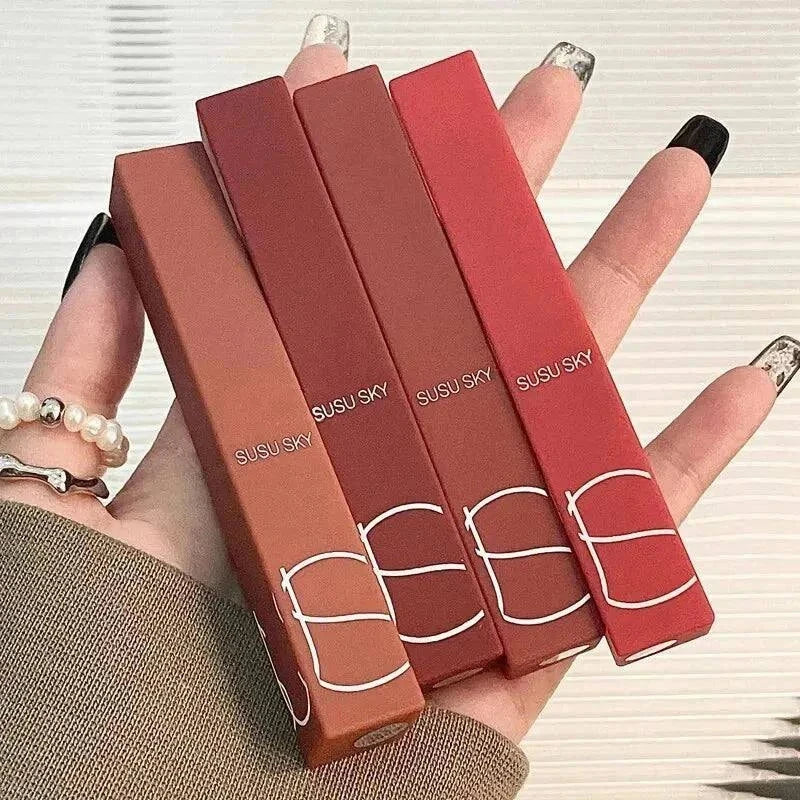rossetto opaco impermeabile e resistente al sudore in tubo sottile colori assortiti