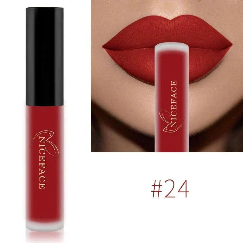 Rossetto liquido nudo Niceface n.24 rosso opaco lunga durata per labbra impermeabile