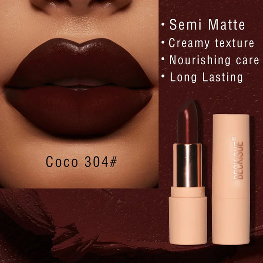 Rossetto opaco setoso colore Coco 304 con texture cremosa e lunga durata