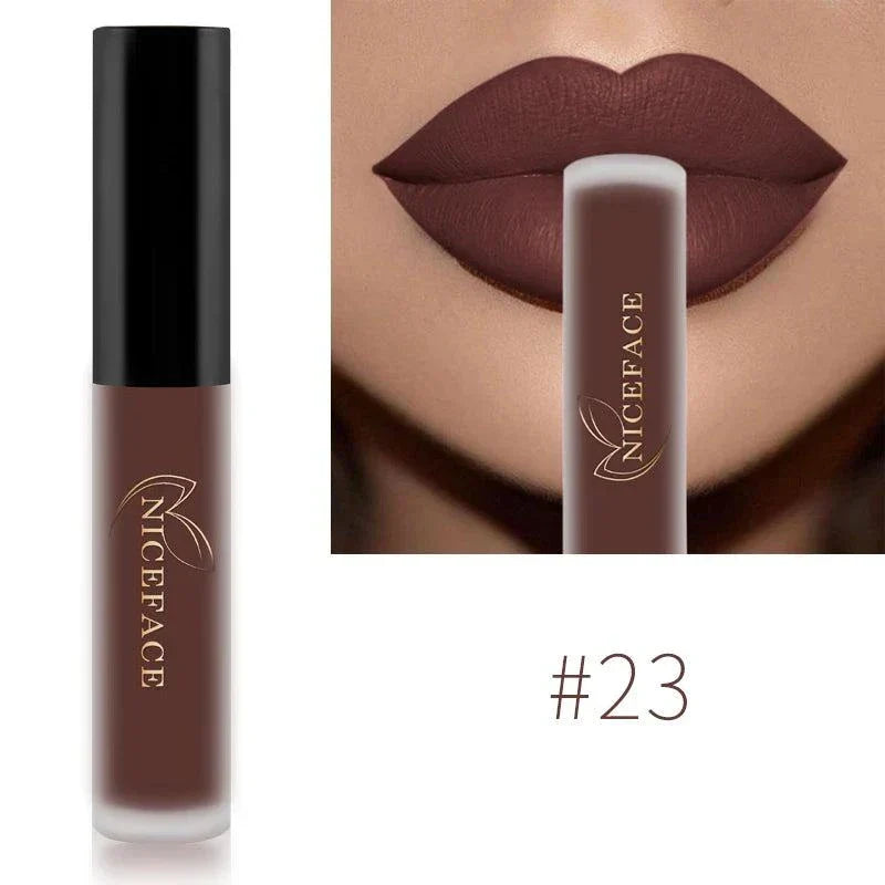 Rossetto liquido nudo velluto opaco colore marrone scuro lunga durata impermeabile