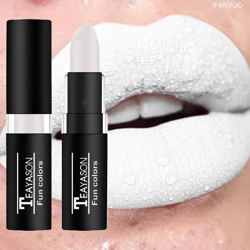 rossetto opaco nero tubo nero labbra bianche matte impermeabile lunga durata trucco donna