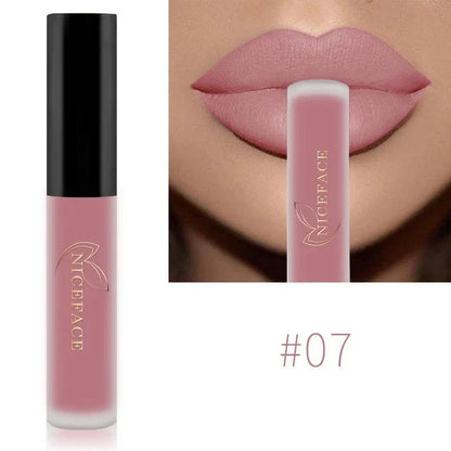 Rossetto liquido nudo velluto opaco lunga durata colore rosa naturale per labbra donna