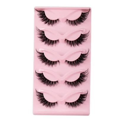 Set di 5 paia di ciglia finte alate effetto occhi gatto in capelli sintetici, lunghezza 1-1.5 cm, fascia trasparente, senza prodotti chimici.