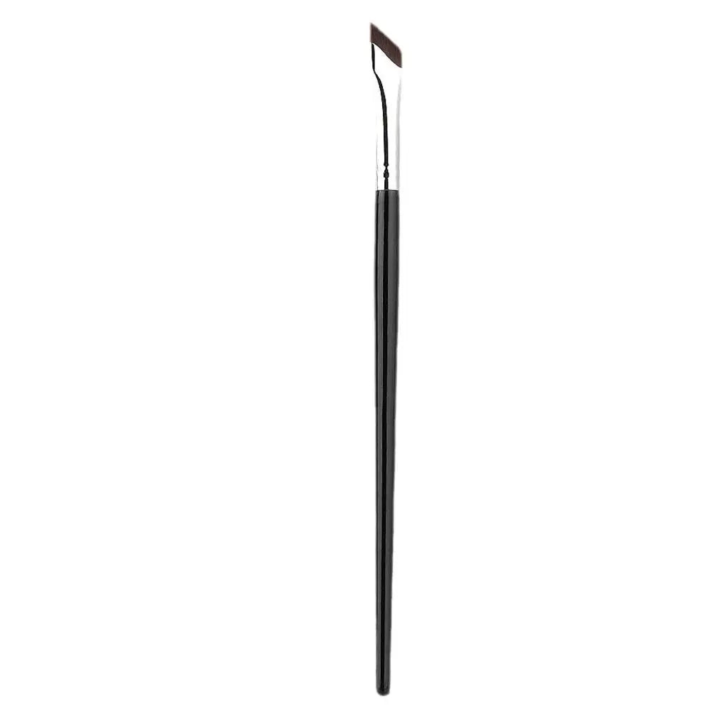 mascara liquido nero