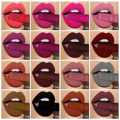Kit lucidalabbra impermeabile in 34 colori intensi e a lunga durata su labbra vibranti