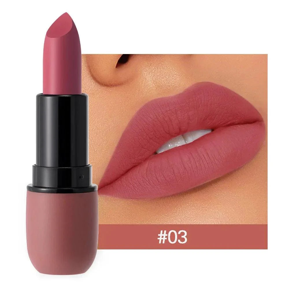 rossetto opaco rosa vellutato texture liscia e idratante colore labbra seducente Trucco labbra elegante e morbido colore #03