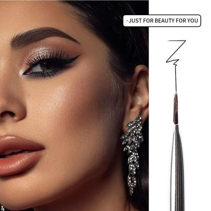 mascara liquido nero