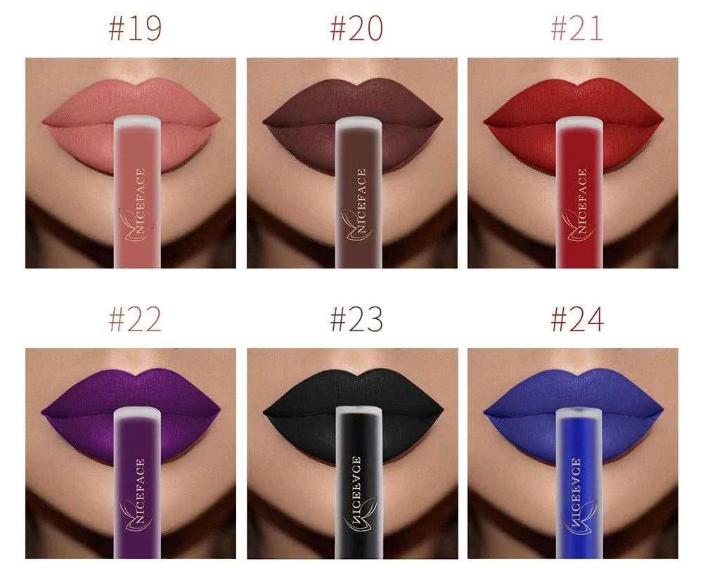 Rossetto liquido nudo opaco lunga durata toni nude e intensi su labbra modello donna