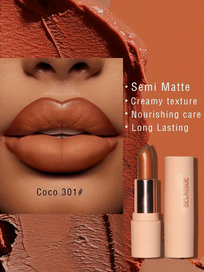 Rossetto opaco setoso colore coco 301 texture cremosa lunga durata impermeabile e lucida