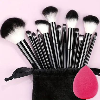 set di pennelli per trucco