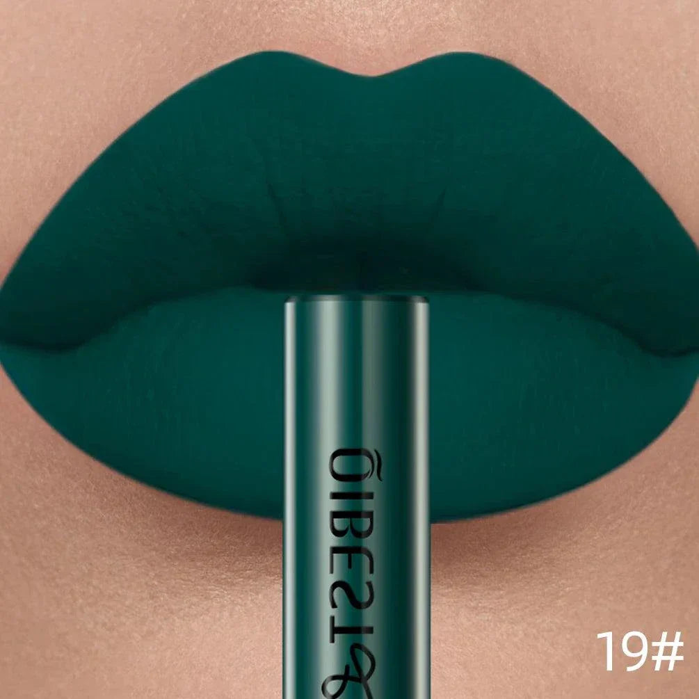 Rossetto liquido opaco pigmento verde scuro lunga durata impermeabile