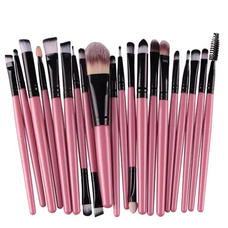 Set di pennelli correttore trucco