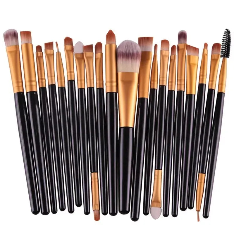 Set di pennelli correttore trucco