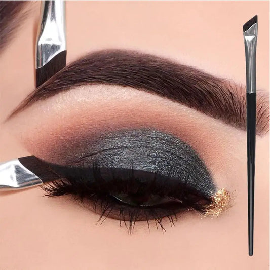 mascara liquido nero