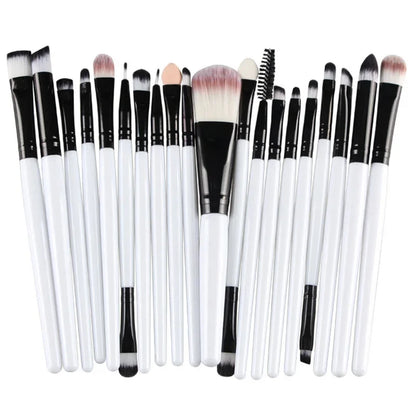 Set di pennelli correttore trucco