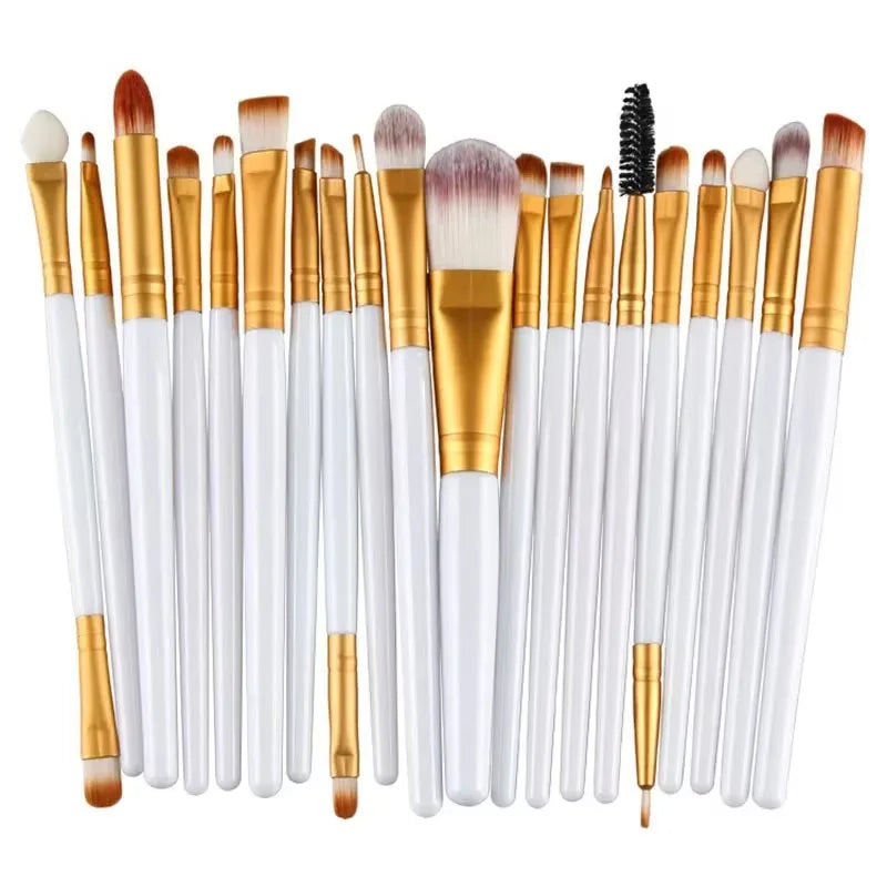 Set di pennelli correttore trucco